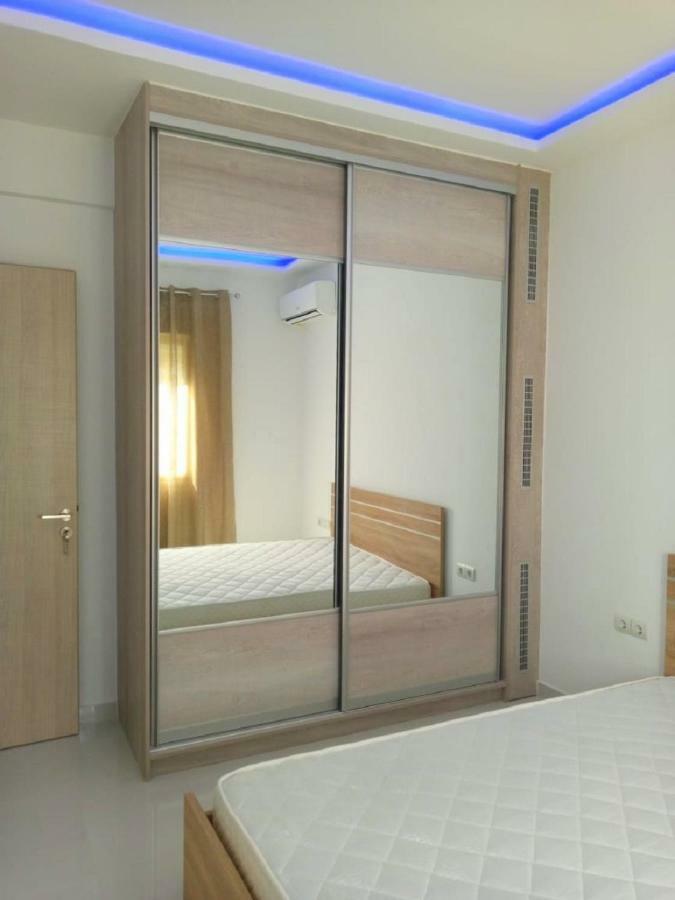 Luxury Apartment Next To The Sea Beach Atenas Exterior foto